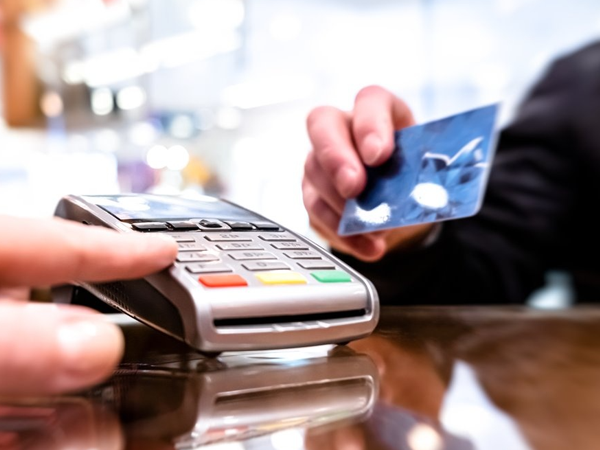 Đáo hạn thẻ tín dụng là gì? Cảnh giác với dịch vụ đáo hạn lãi suất thấp